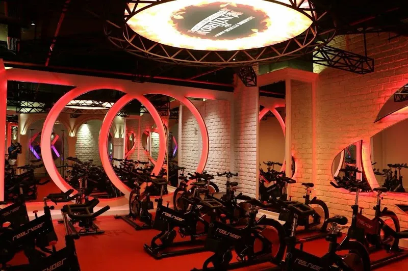 Nitrro Bespoke Fitness Breach Candy
