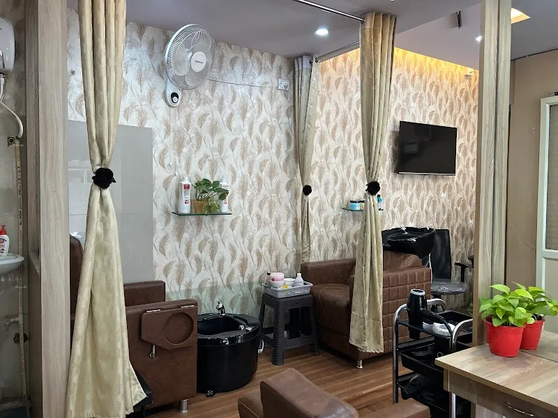 Beauty blend family saloon