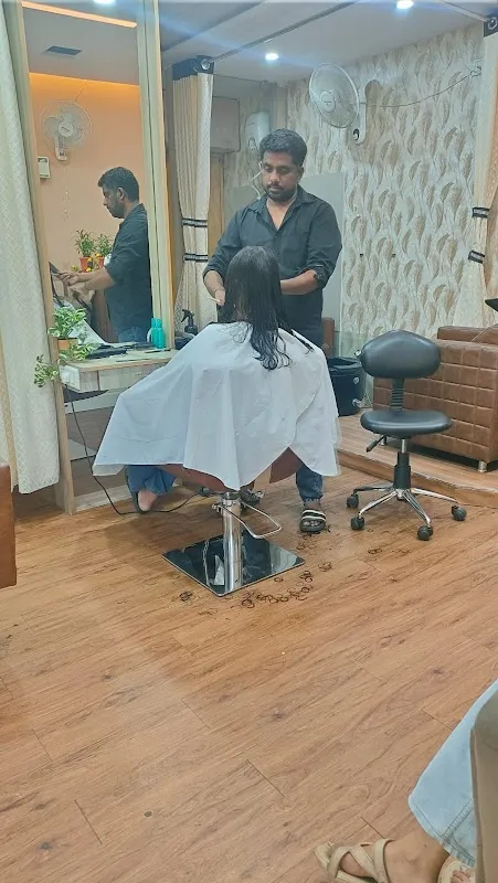Beauty blend family saloon