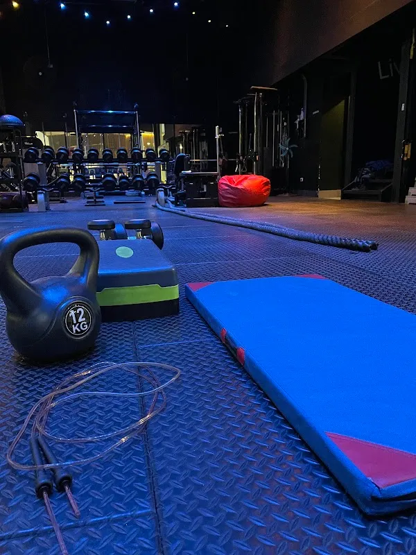 M-FIT Studio/ Centro de Entrenamiento