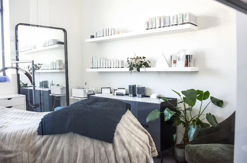 Sola Salons