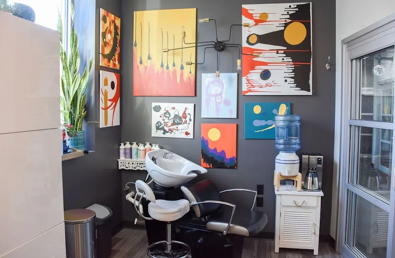 Sola Salons