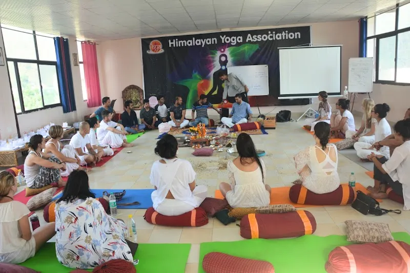 Vinyasa Yoga Ashram | Yoga Teacher Training in Rishikesh India