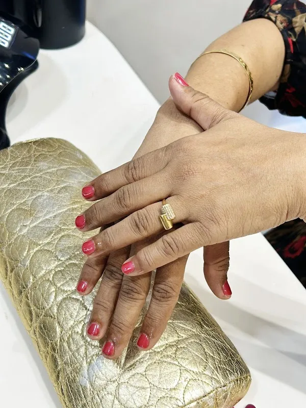 Habibs Hair and Beauty Salon Kalyan Khadakpada