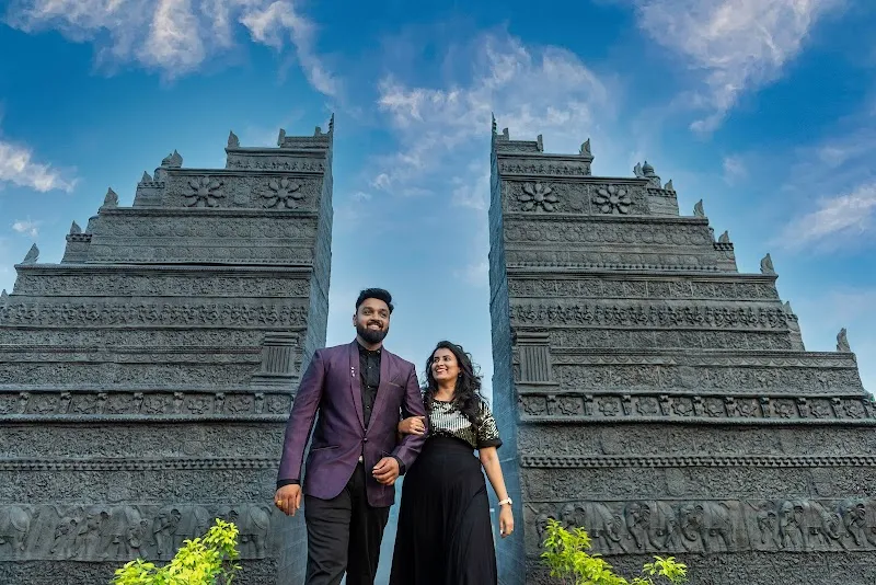 Foto Junction in Thane Shoot Pre-wedding & Wedding, Engagement, Maternity, Baby shoot, Birthday Photographers in Thane.