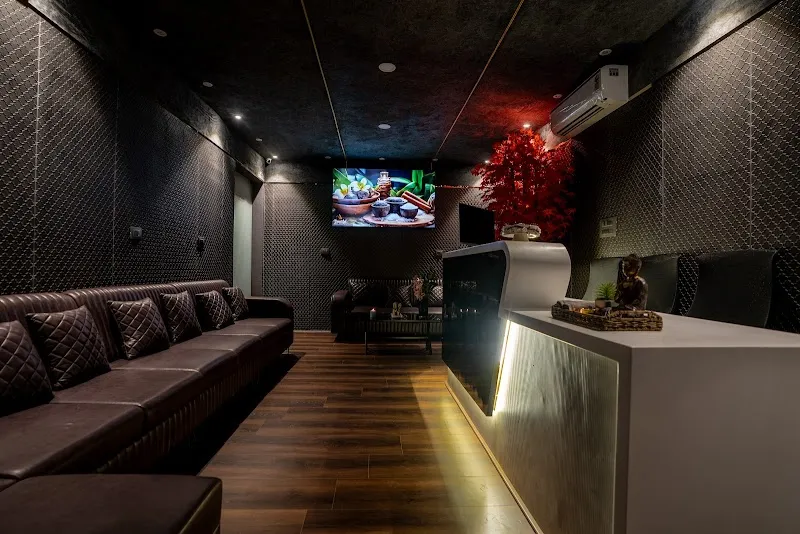 Apple International Spa