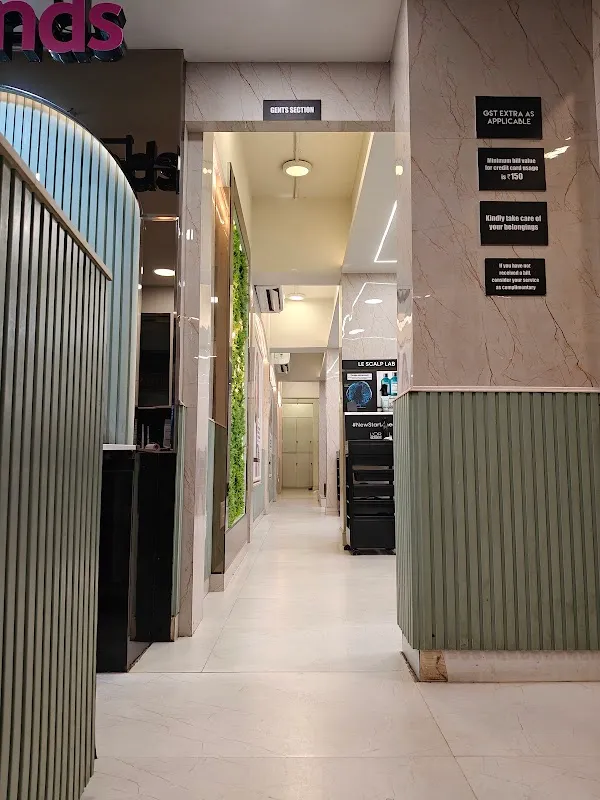 Green Trends Unisex Salon, Lakshmipuram, Guntur