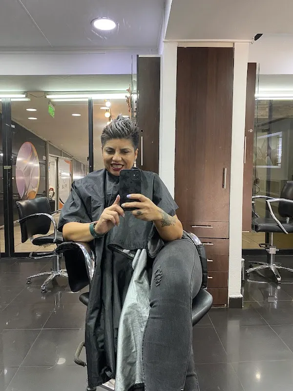 Peluquería Época Estilistas