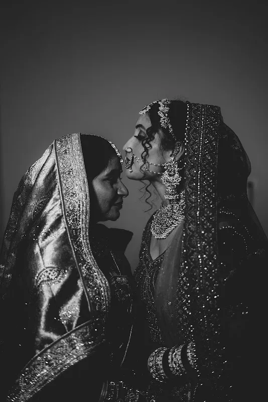 ROYAL PHOTOGRAPHY