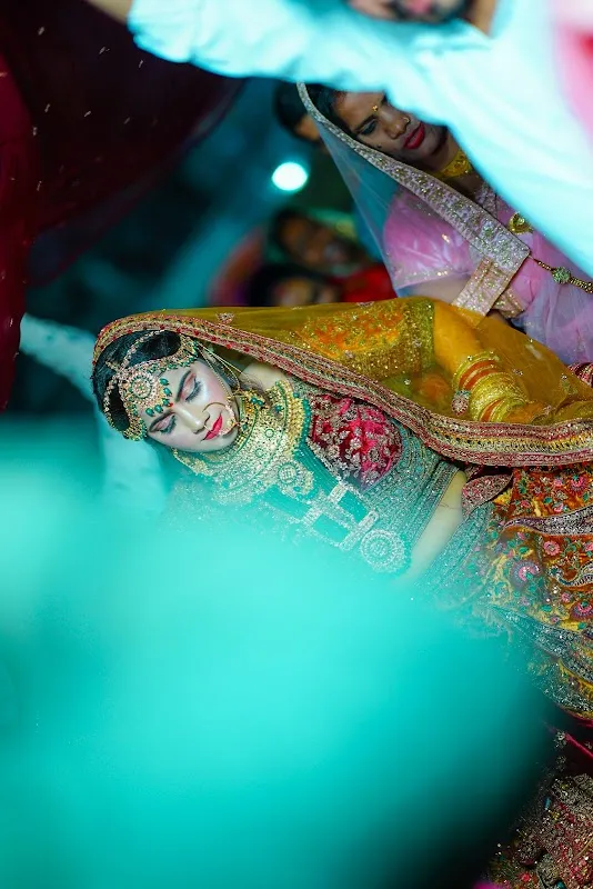 ROYAL PHOTOGRAPHY
