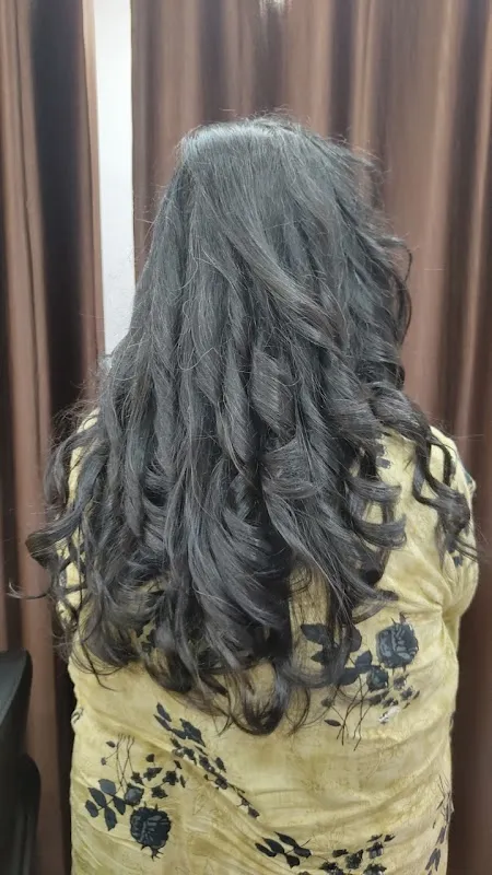 The Glam Spot : Best Salon, Hair Salon, Nail Studio & Makeup Artist in Balaganj Lucknow