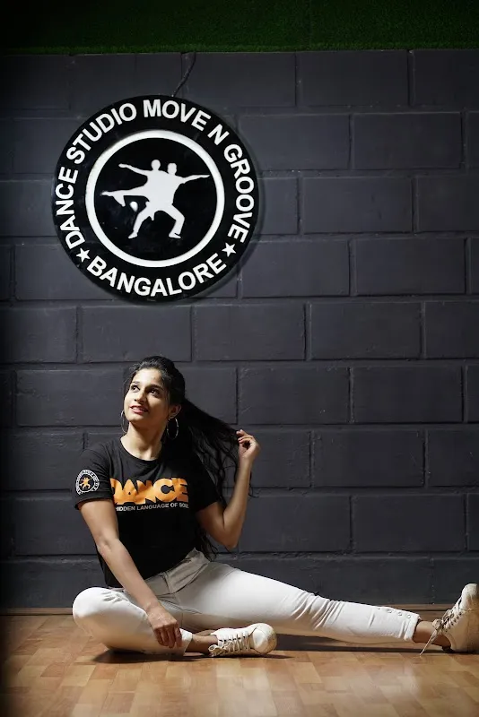Dance Studio Move N Groove