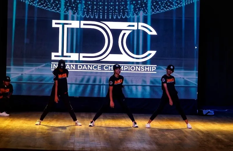 Dance Studio Move N Groove