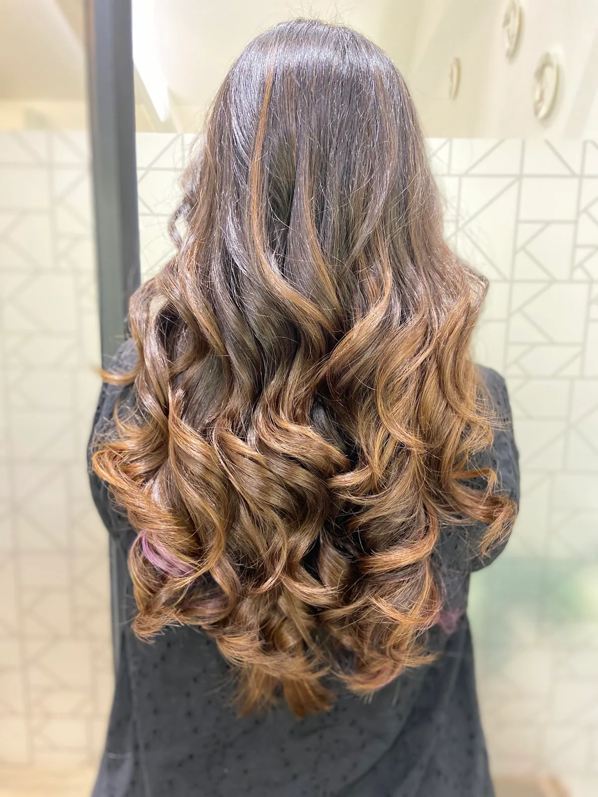 LYS Salon & Spa (Love your soul) : Best unisex Salon Near palladium Lower Parel