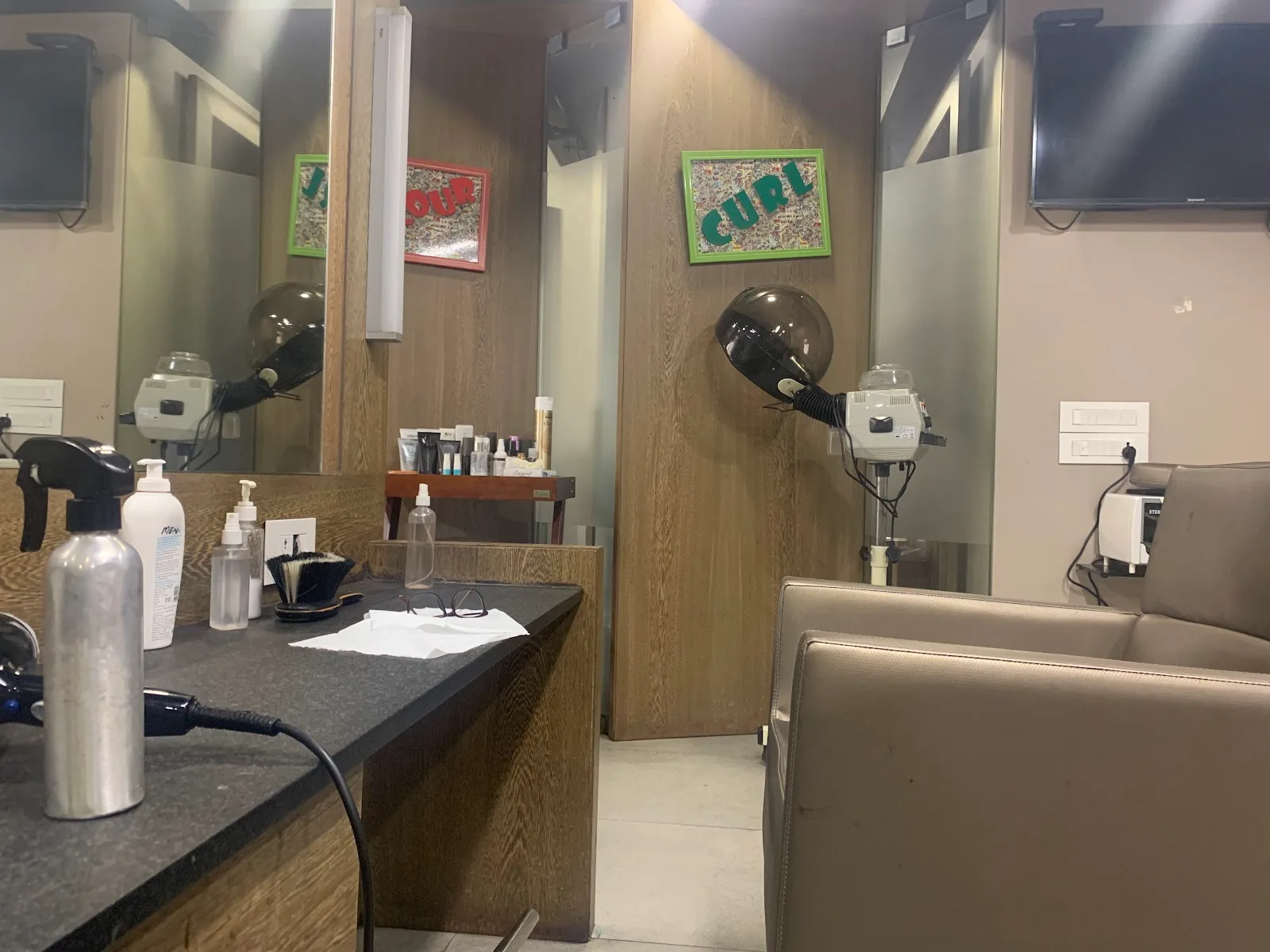 Bubbles Hair and Beauty Salon