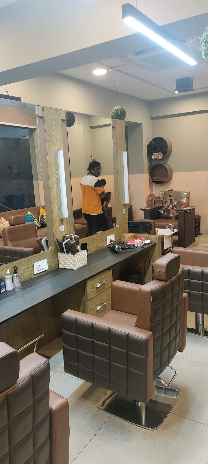 Bubbles Hair and Beauty Salon