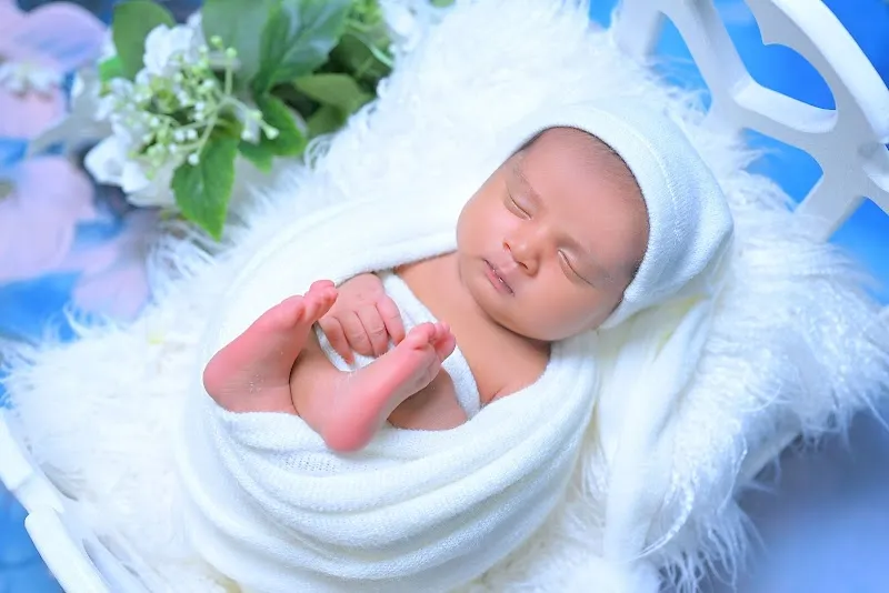 Kaarvi Maternity & New Born Baby studio