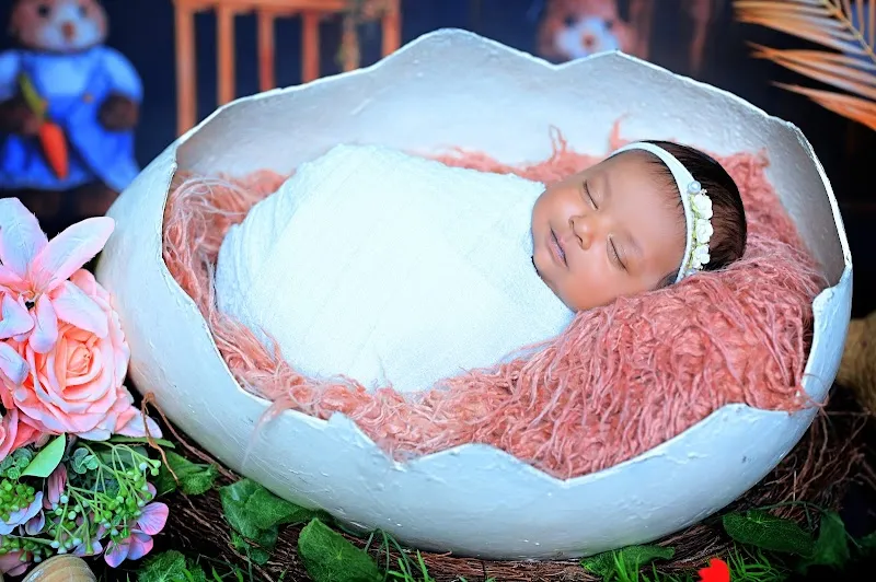 Kaarvi Maternity & New Born Baby studio