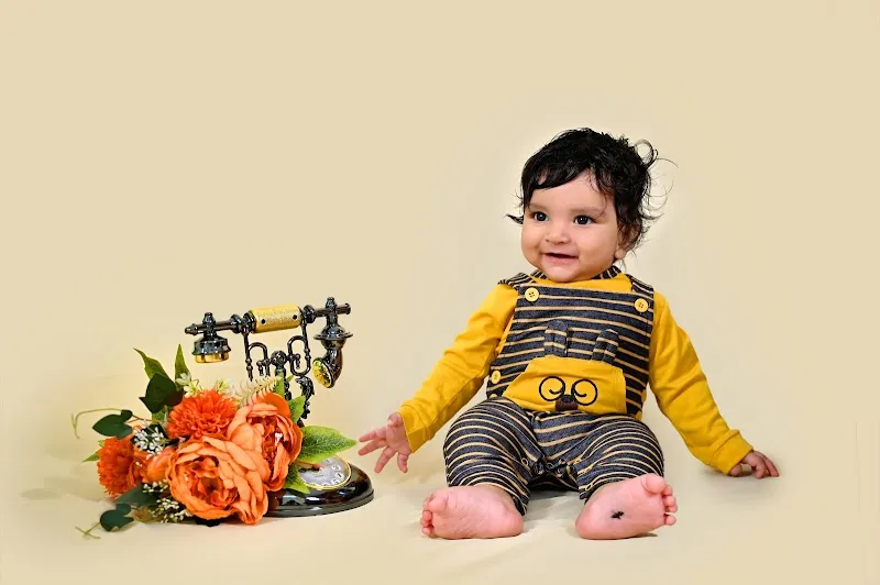 Kaarvi Maternity & New Born Baby studio