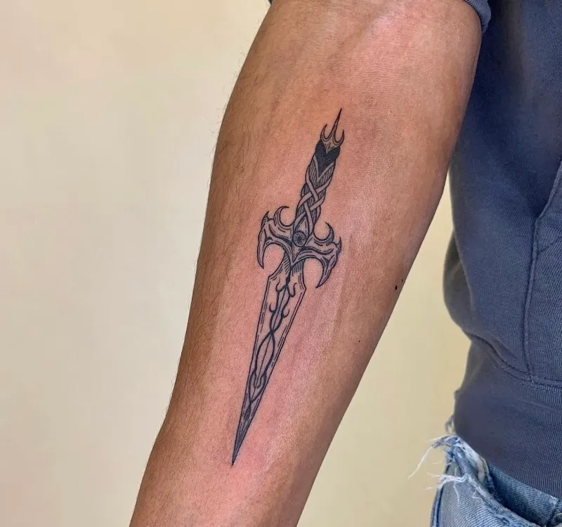 Singulier Tattoo
