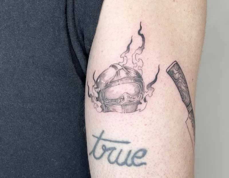 Singulier Tattoo