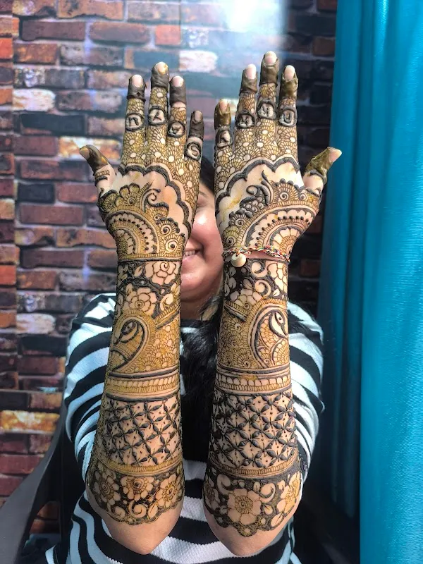 Kajal mehandi arts and class