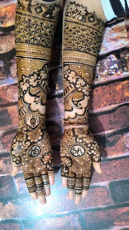 Kajal mehandi arts and class