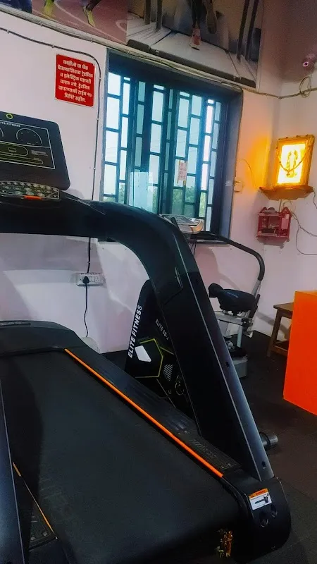 SR FITNESS CLUB
