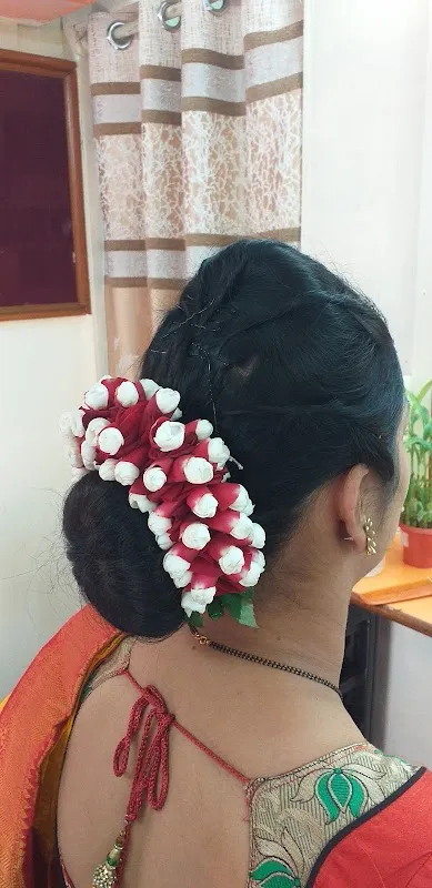 Ideal Priyanka Ladies Beauty Salon Islampur