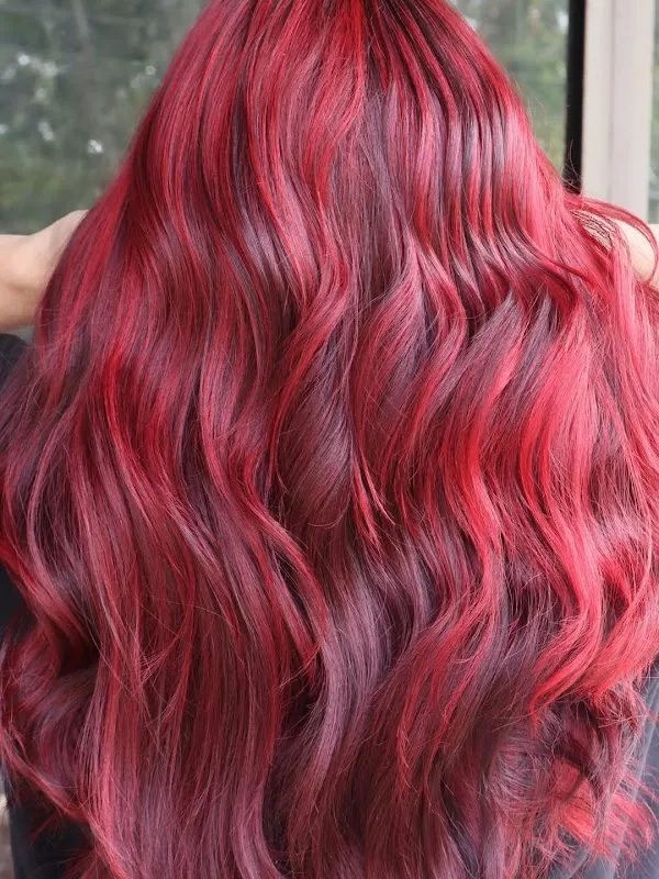 AURA PROFESSIONALS LUXURY SALON