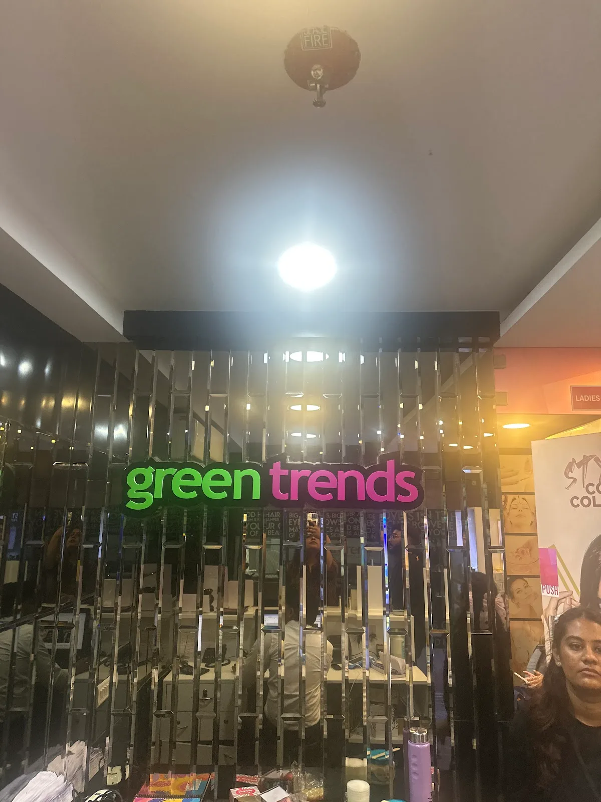 Green Trends Unisex Salon, Srinagar Colony