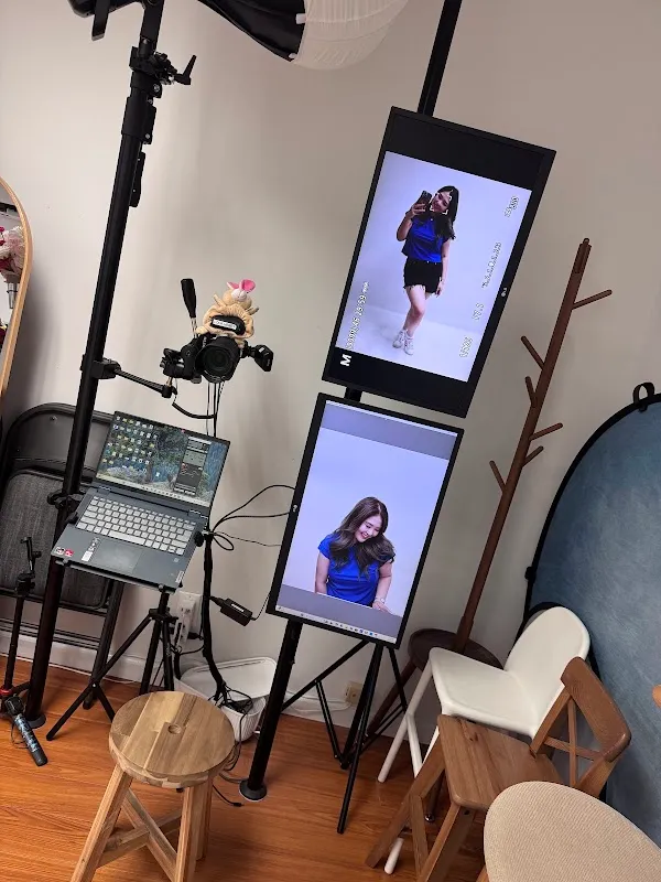 Snap Box | Self-portrait studio, 셀프사진관 플러싱 뉴욕