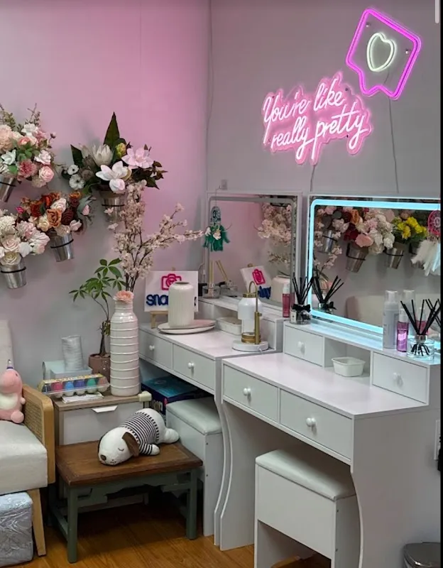 Snap Box | Self-portrait studio, 셀프사진관 플러싱 뉴욕