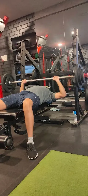 2 THE FIT STUDIO