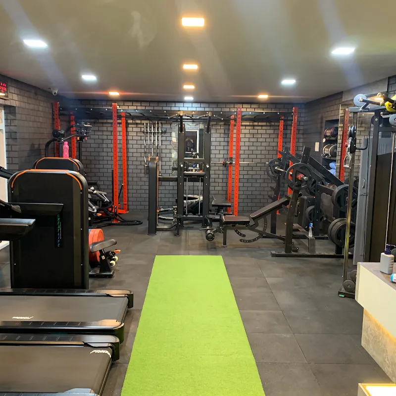 2 THE FIT STUDIO