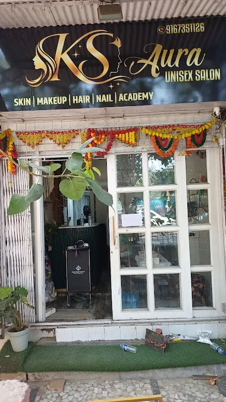KS Aura Unisex Salon | Beauty Salon in Thane | Makeup Artist in Thane | Nail Salon in Thane | Hairdresser in Thane