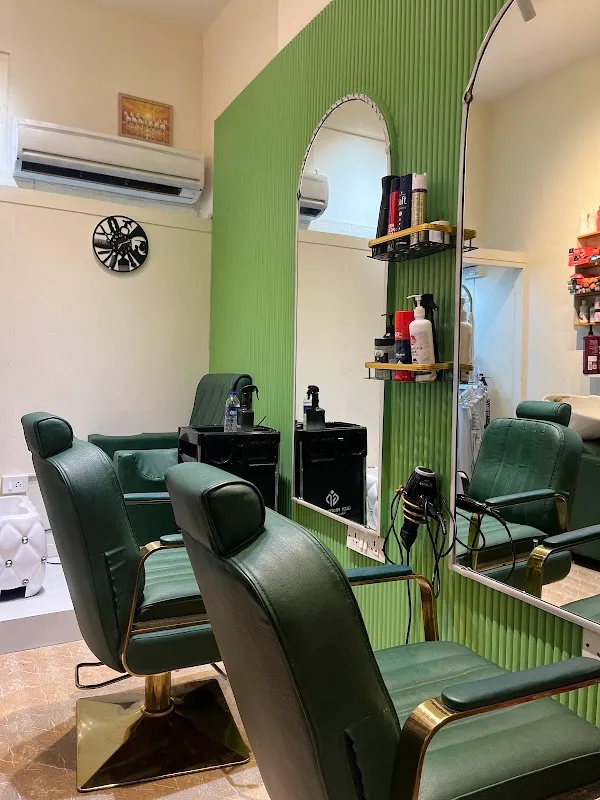 KS Aura Unisex Salon | Beauty Salon in Thane | Makeup Artist in Thane | Nail Salon in Thane | Hairdresser in Thane