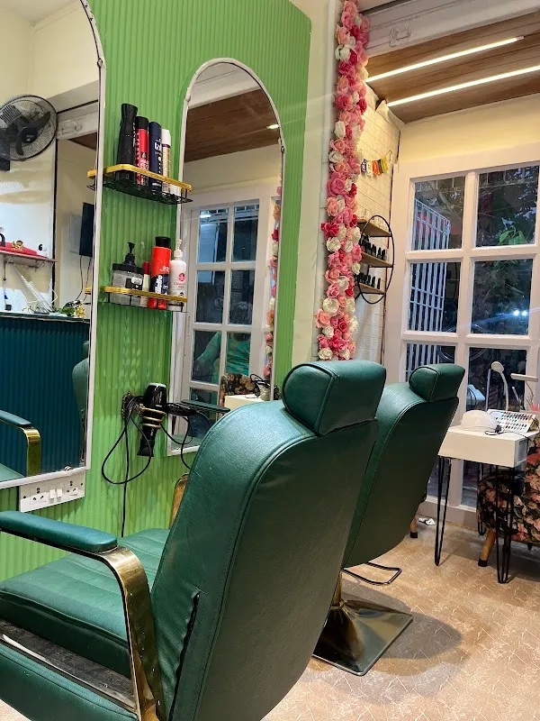 KS Aura Unisex Salon | Beauty Salon in Thane | Makeup Artist in Thane | Nail Salon in Thane | Hairdresser in Thane