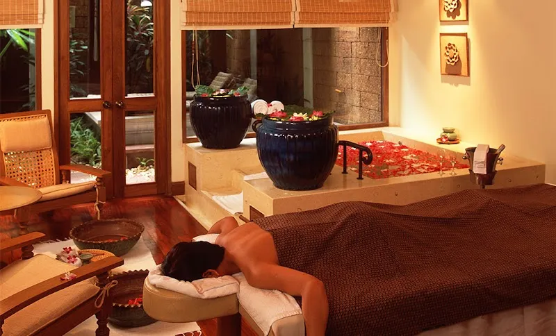 Royal King Spa & Unisex Salon