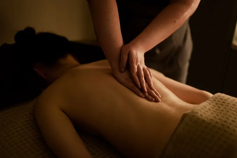 Royal King Spa & Unisex Salon