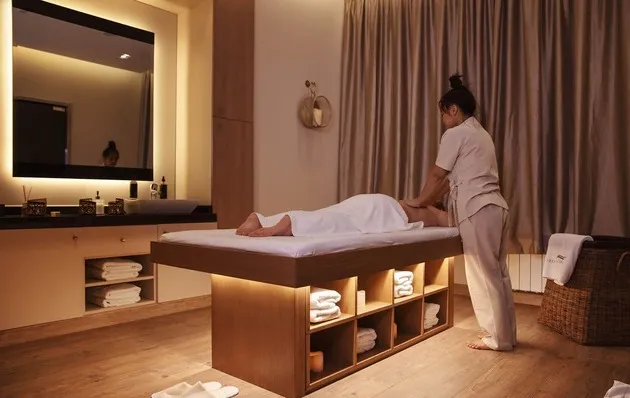 Royal King Spa & Unisex Salon