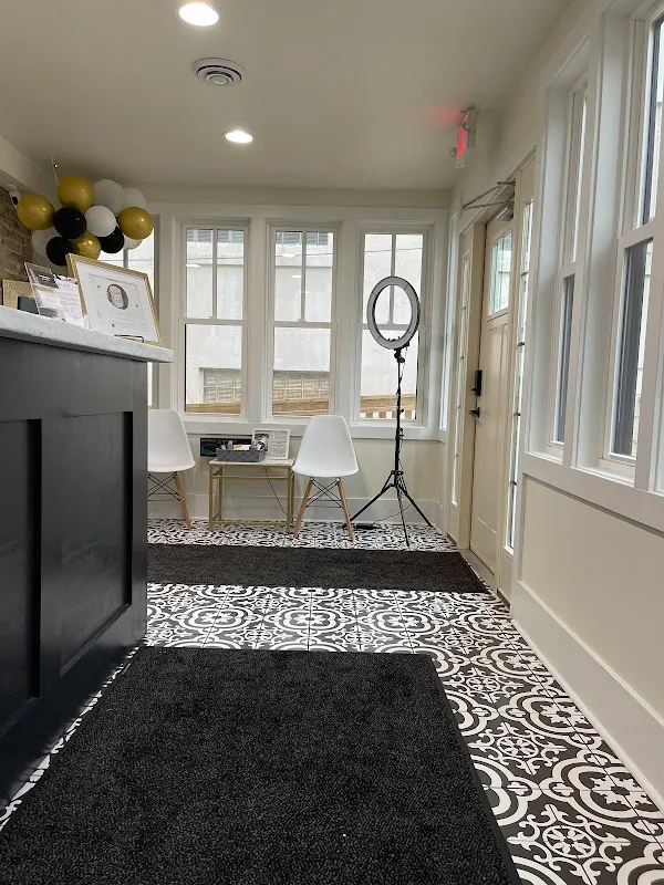 Luxe Beauty Bar LLC