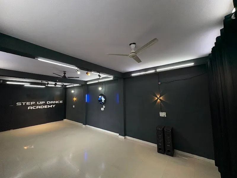 STEP UP DANCE ACADEMY
