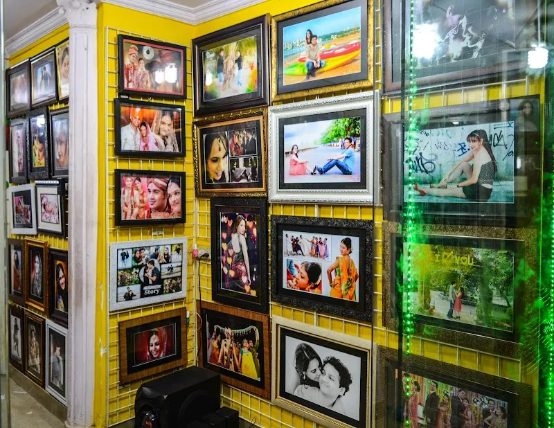 Hiro Frame Craft & Art Studio