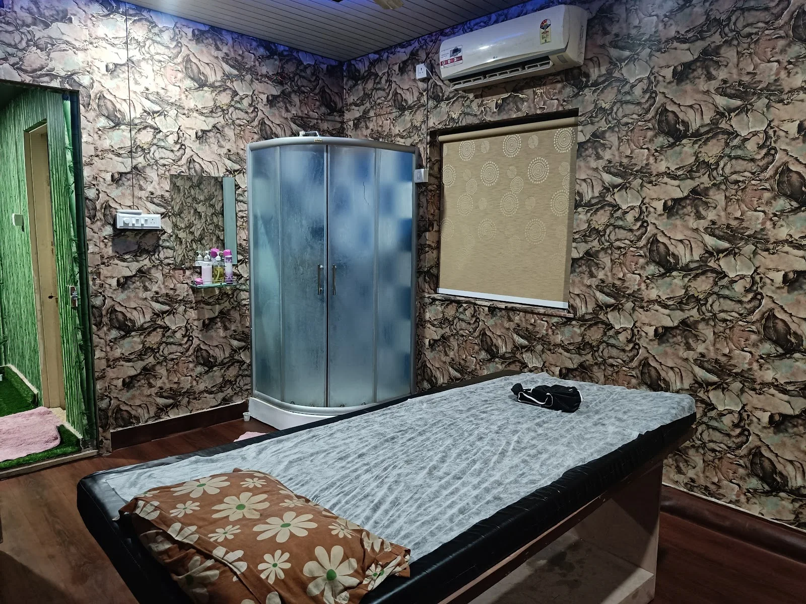 New Sanjana Spa in Camp Pune