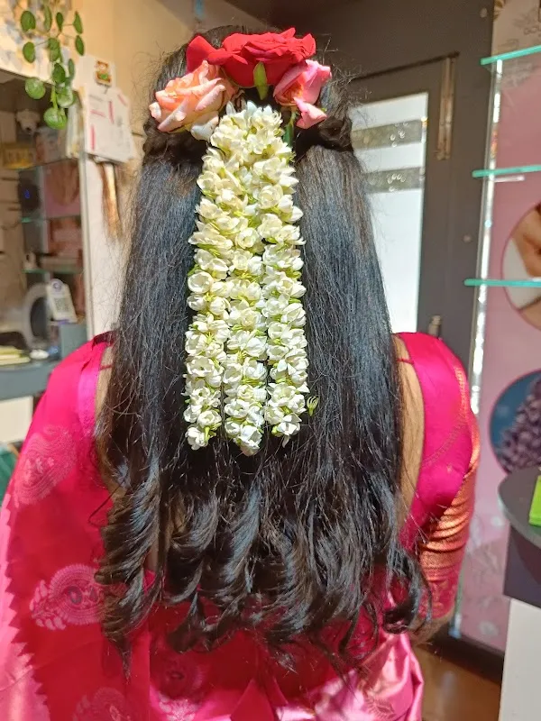 Geet's salon