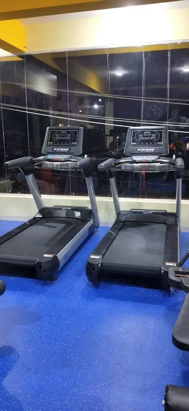 Iron Lifters Fitness Center 1.0