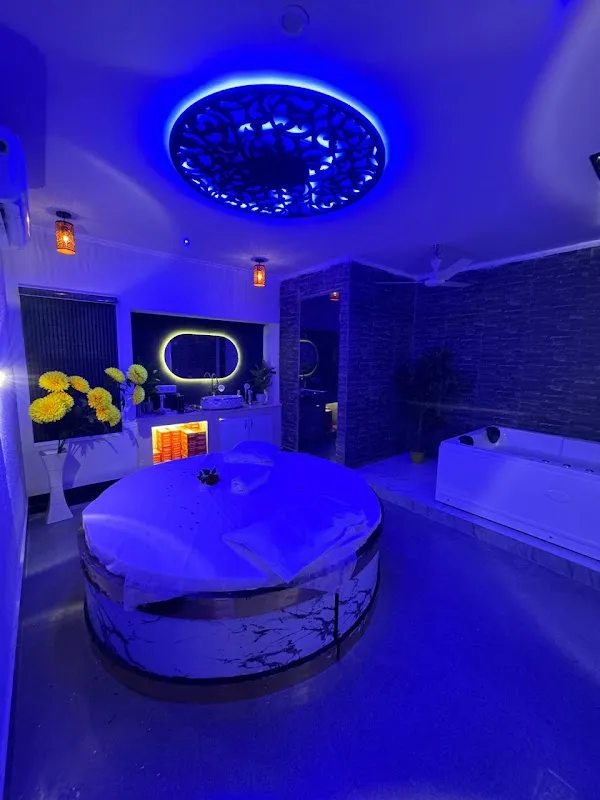Matteo Health Massage Spa Ashok Vihar - Luxury Spa In Ashok Vihar Model Town Delhi