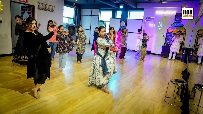 Lloll Arena Dance Studio