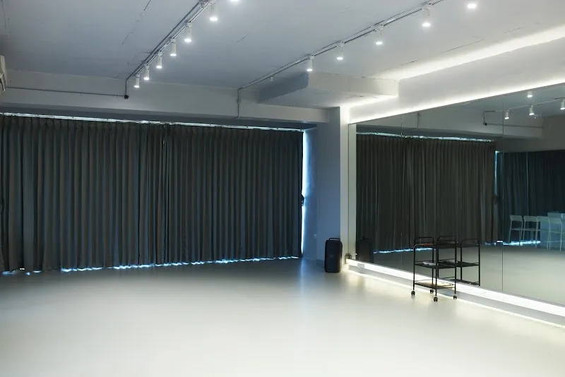 Astral studio